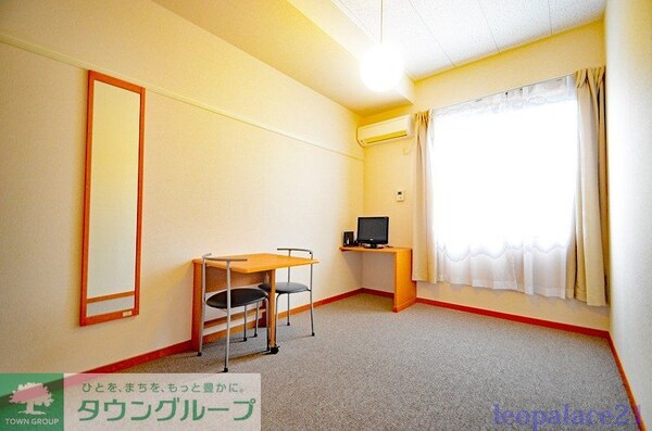 リビング・居室(仕様、設備は現況と異なる場合があります。)