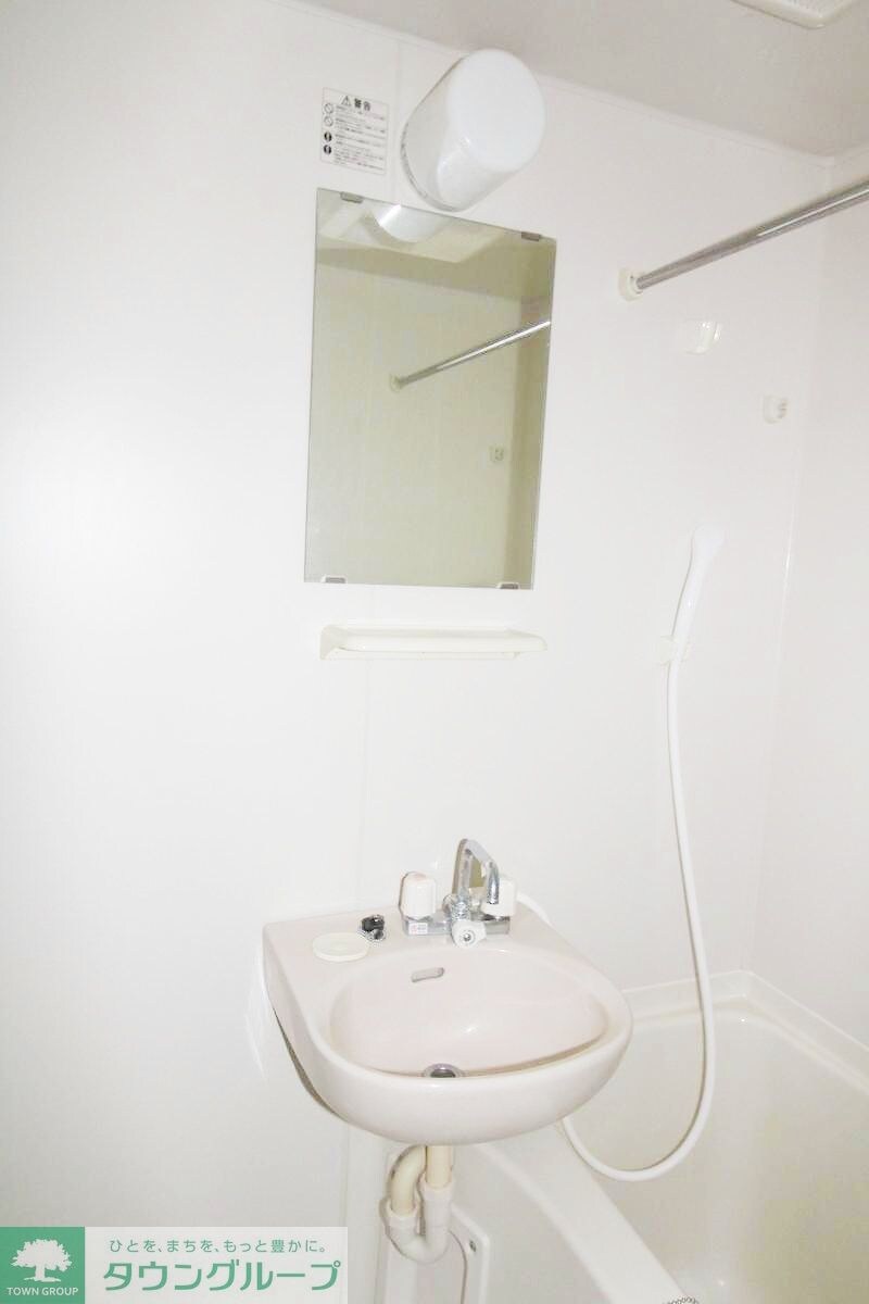 物件内観写真5　(洗面台)