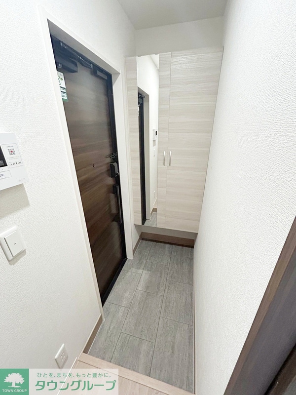 玄関(★中央林間駅徒歩9分、平坦アクセス★)