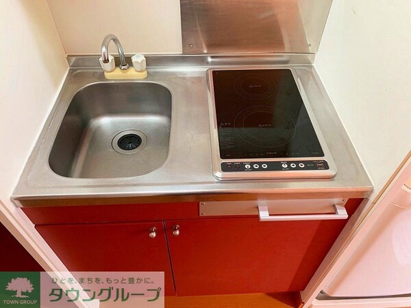 キッチン(同タイプ部屋の写真となり設備等は現況と異なる場合があります。)