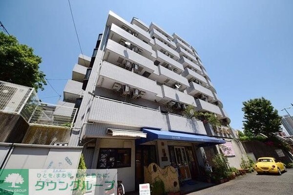 外観(★★大きい交差点の目の前にある建物です★)