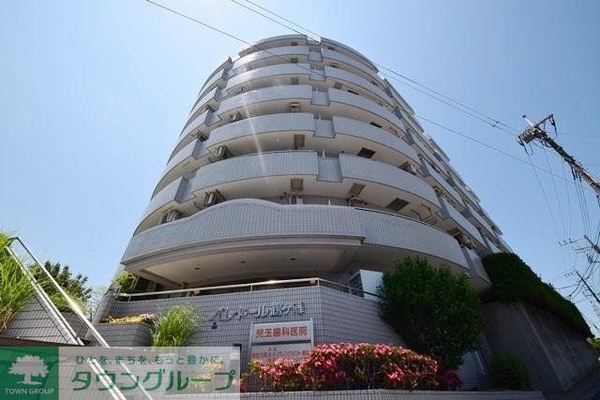 外観(★★大きい交差点の目の前にある建物です★★)