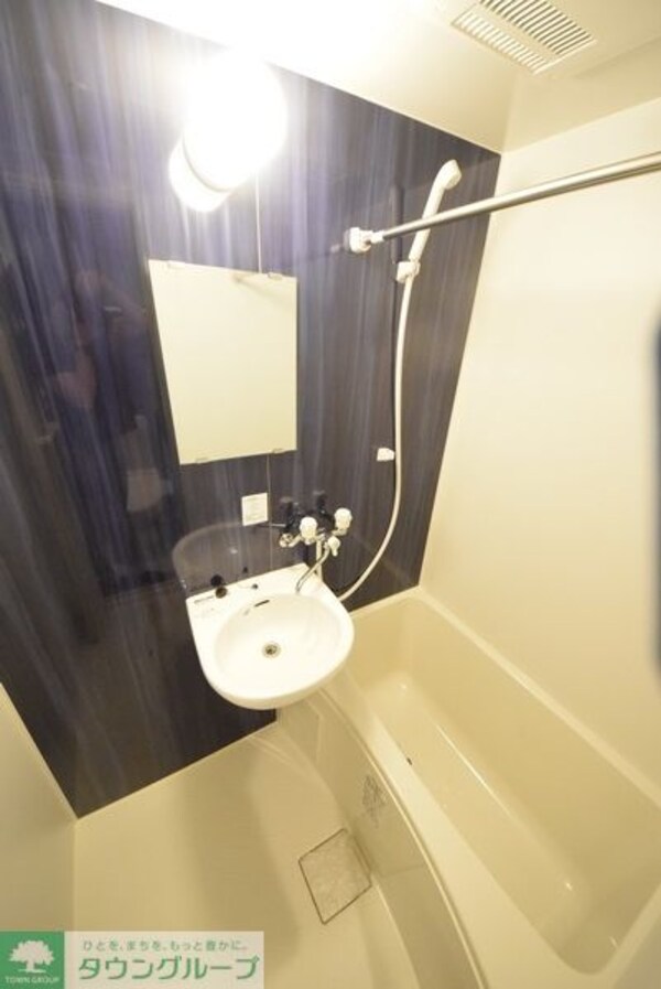 バス／シャワールーム等(※同建物別部屋参考画像)