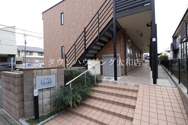 エントランス(★お問い合わせはタウンハウジング大和店へ★)