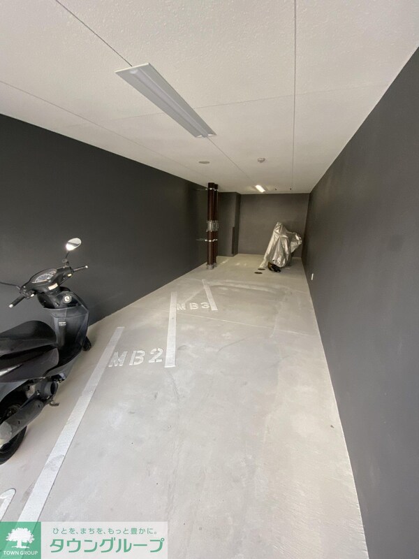 駐車場(駐車場)