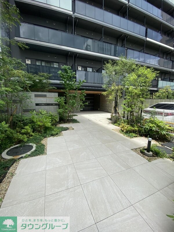 エントランス(庭)