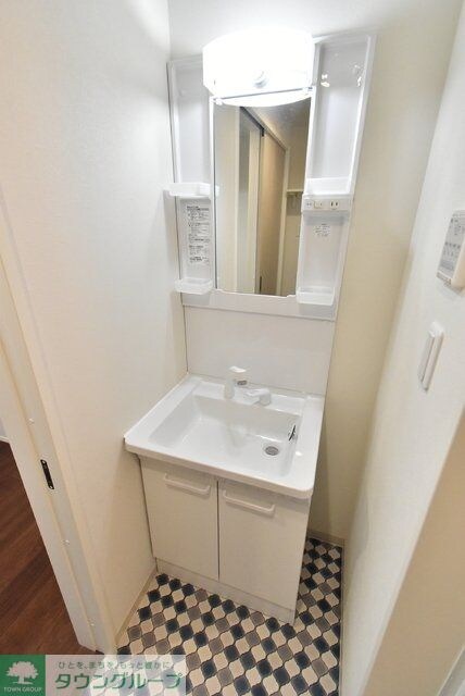 物件内観写真12　(洗面)