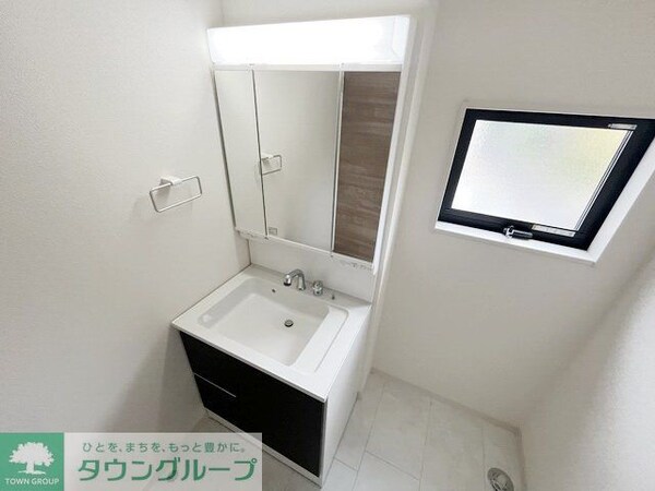 洗面(三面鏡タイプです)