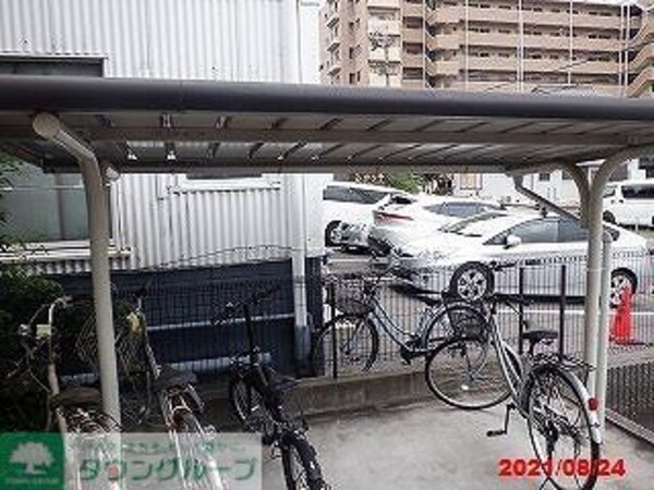 その他(屋根付き駐輪場)
