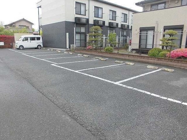 駐車場(駐車場)