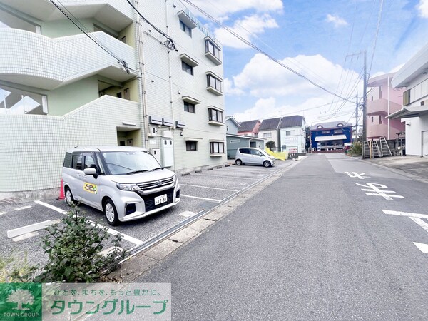 駐車場(駐車場)