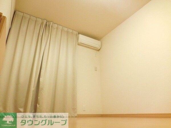 その他(1Fの床面は、フローリング敷きで御座います。)