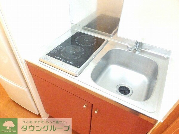 キッチン(２口コンロのラジエントヒーターです。)