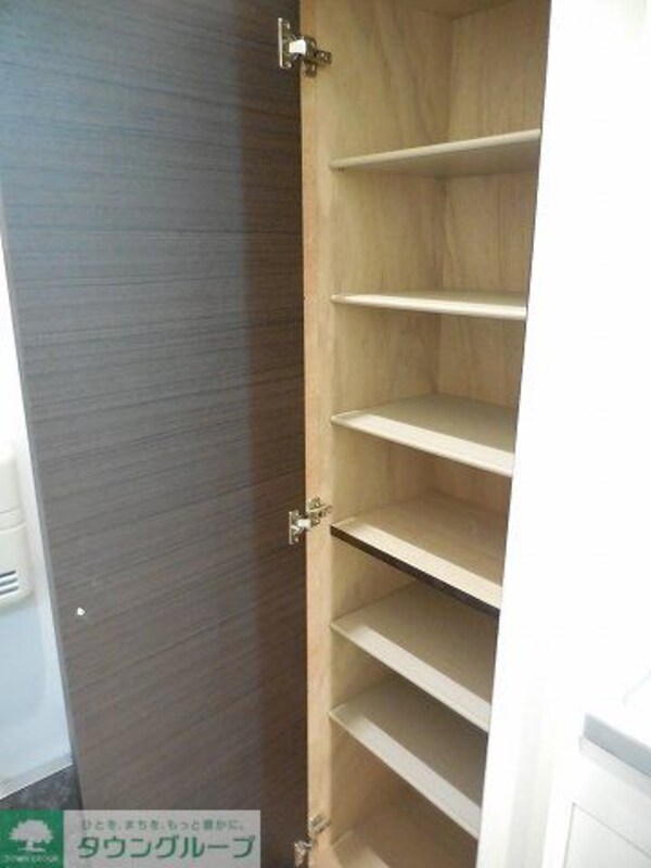 玄関(シューズボックス)