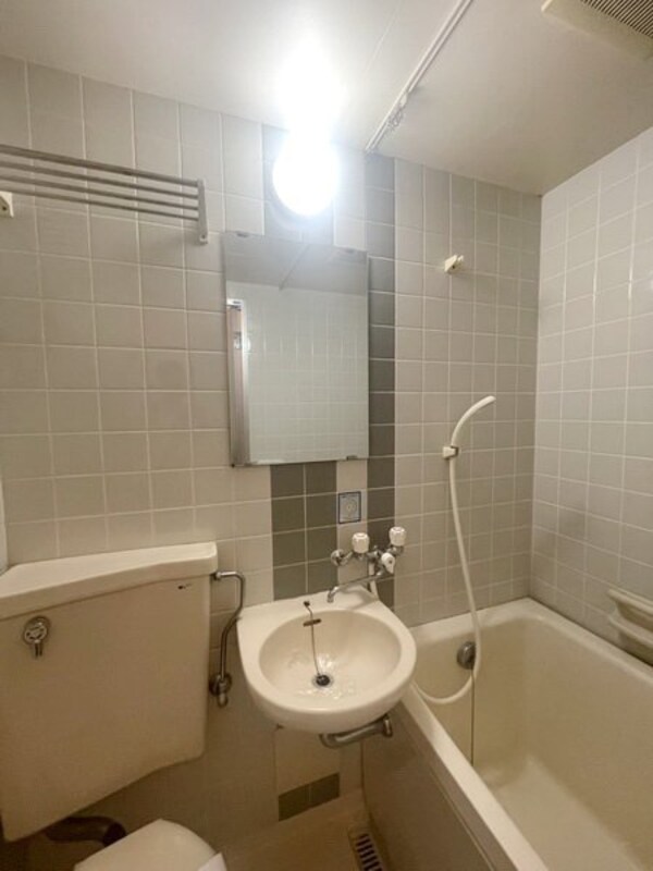 洗面(バス／シャワールーム等)