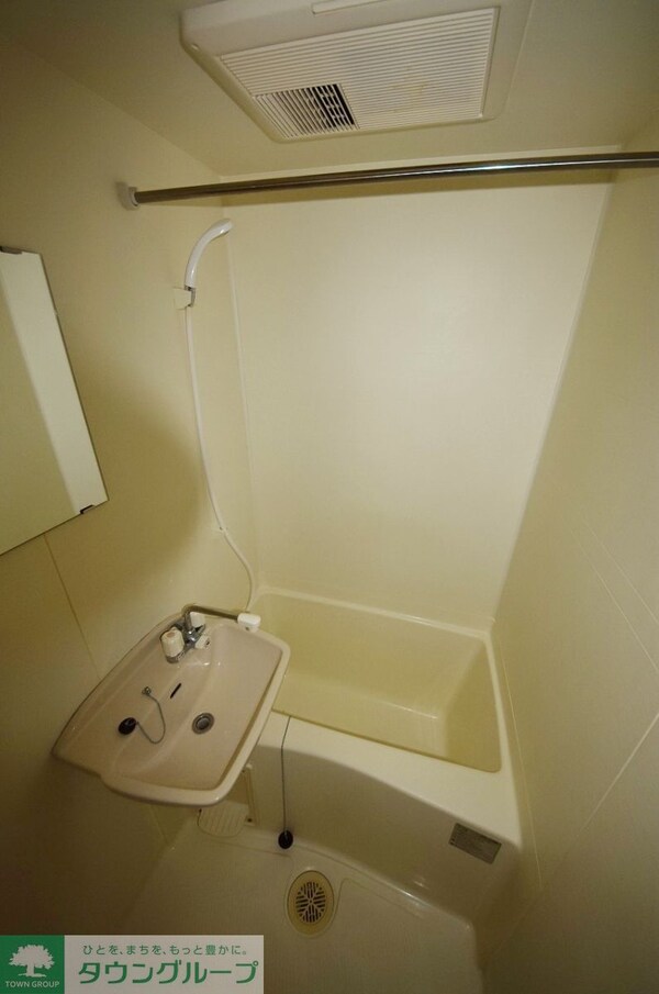 洗面(バス／シャワールーム等)