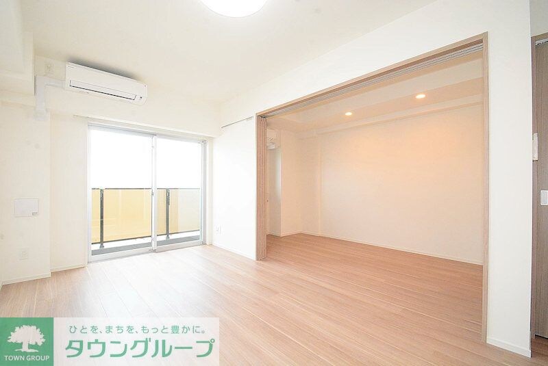 物件内観写真2　(※カラータイプ異なります。)