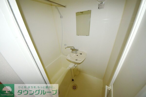 洗面(バス／シャワールーム等)