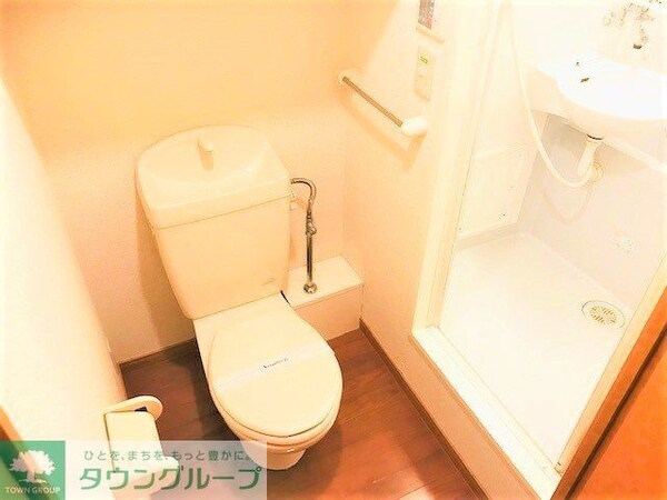 トイレ(同タイプの写真です。仕様が異なる場合があります。)