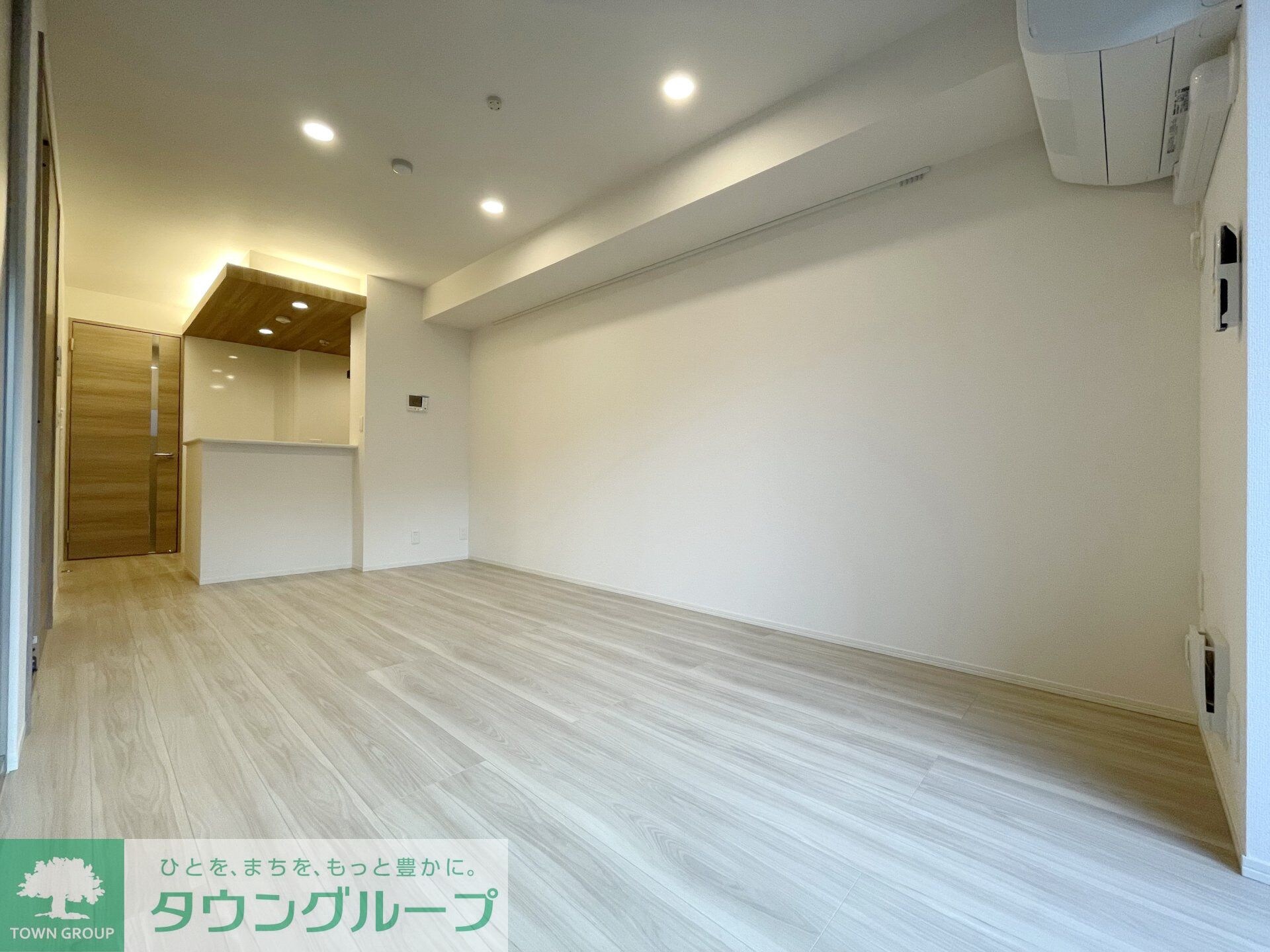 物件内観写真2　(リビング/居室)