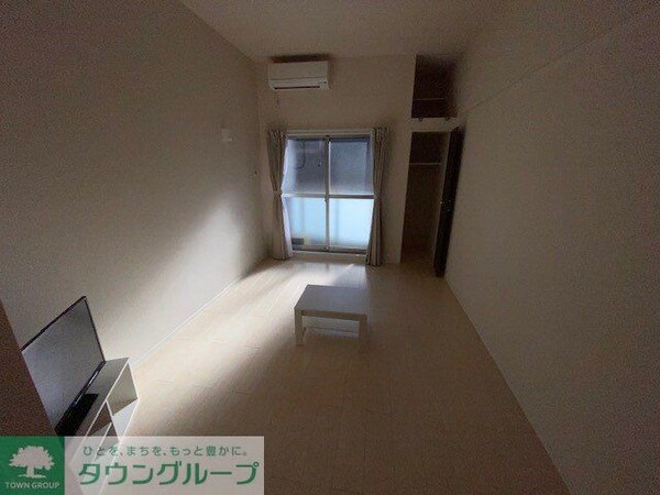 リビング・居室(部屋毎に間取りが異なる場合がございます。)