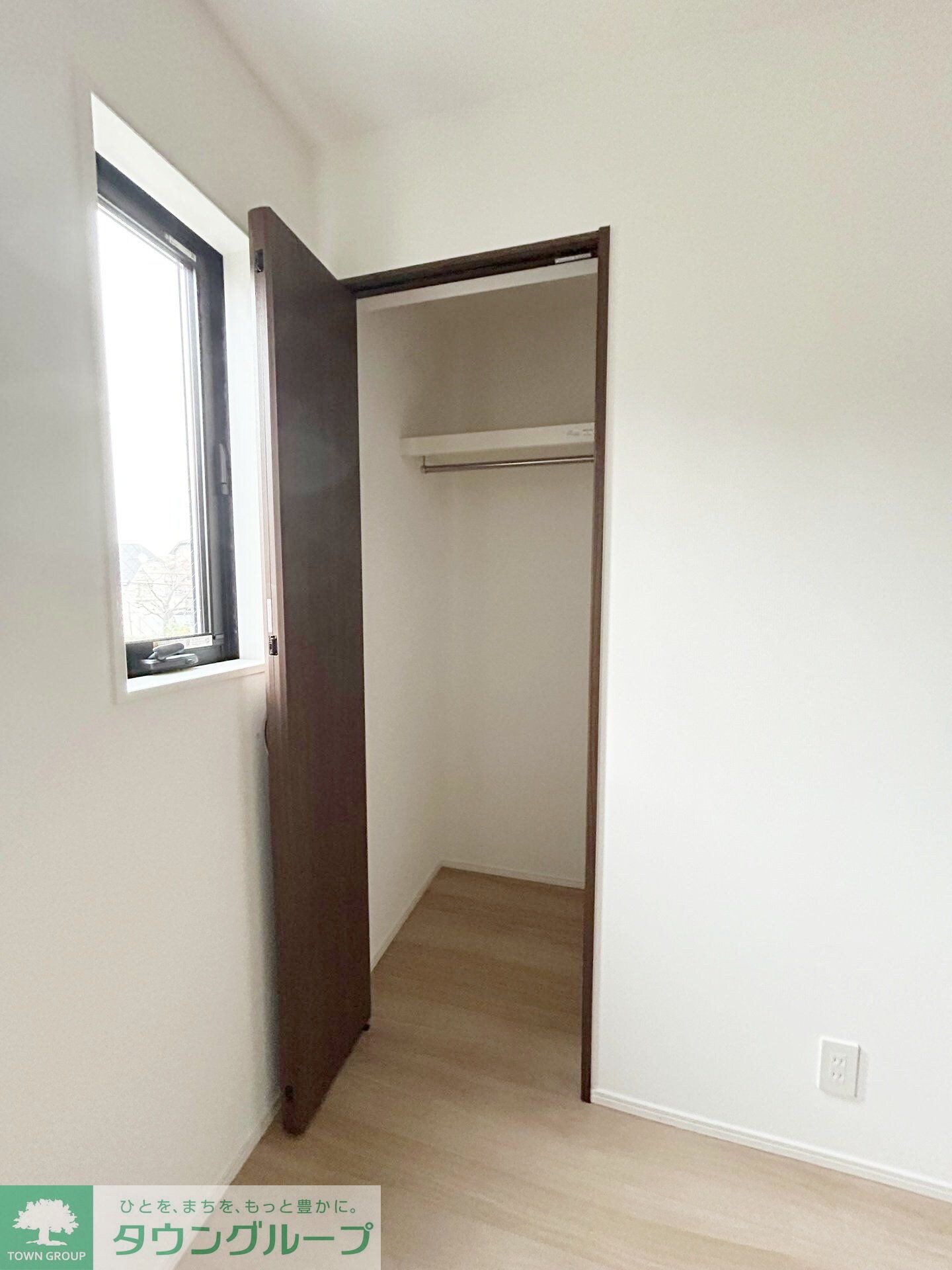 物件内観写真14　(2階洋室)