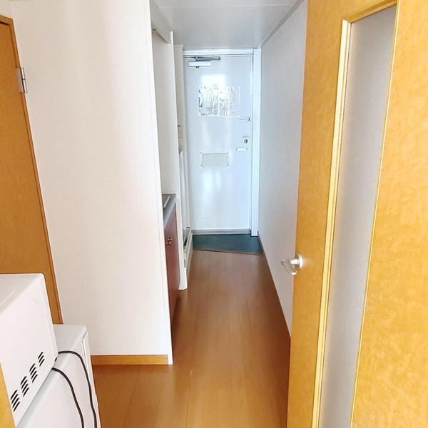 玄関(別部屋参照)