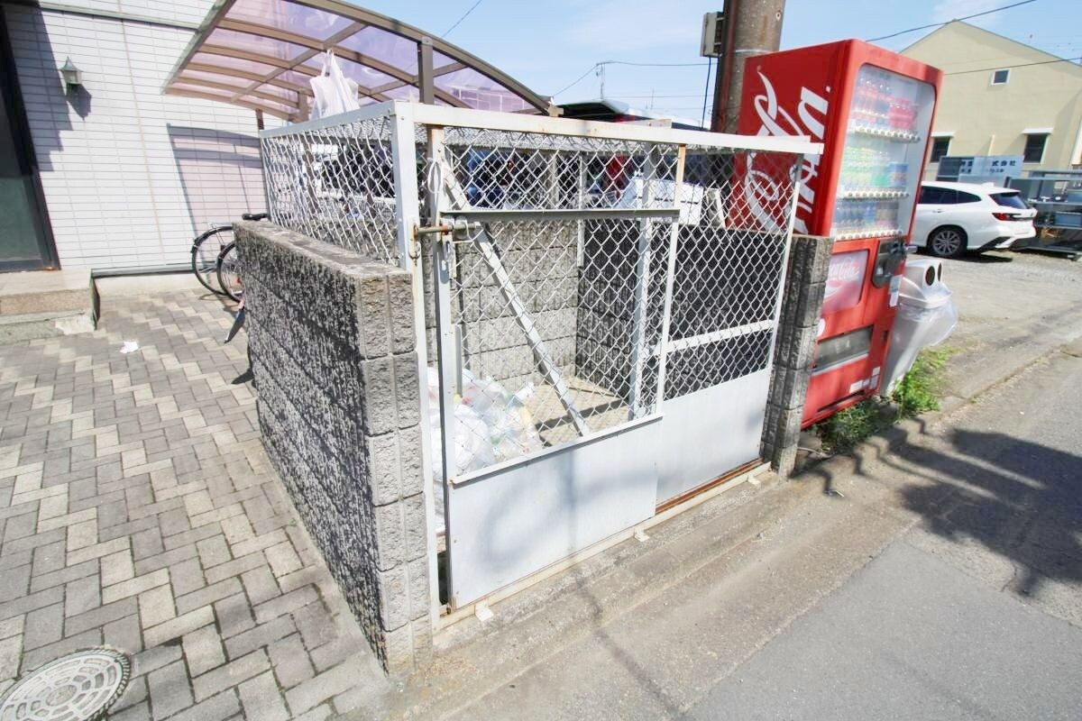 物件内観写真19　(ゴミ置き場)