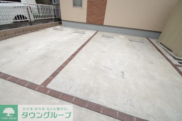 駐車場(駐車場)