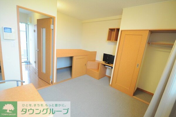 リビング・居室(同タイプ部屋の写真となり設備等は現況と異なる場合があります。)