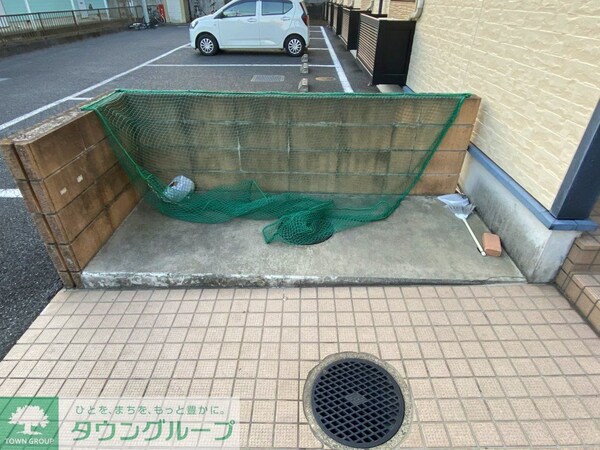 共有部分(ゴミ置き場)