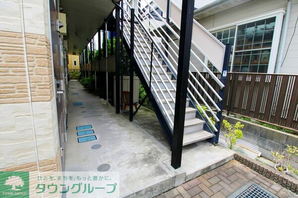 エントランス(★駐輪場完備★)