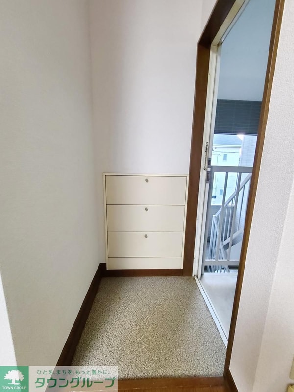 玄関(別部屋参照)