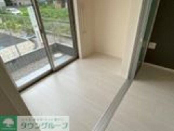 リビング・居室(反転参考写真)