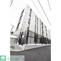 グローリオシェルト神宮前の外観写真