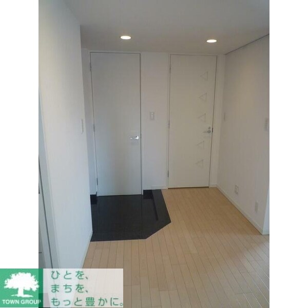 玄関(お部屋探しは株式会社　タウンハウジング　までお気軽にお問合…)