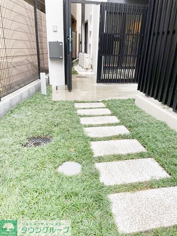 庭(部屋探しは株式会社　タウンハウジング　までお気軽にお問合せ…)