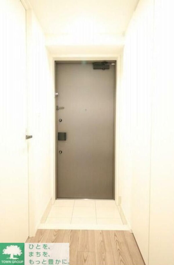 玄関(お部屋探しは株式会社　タウンハウジング　までお気軽にお問合…)