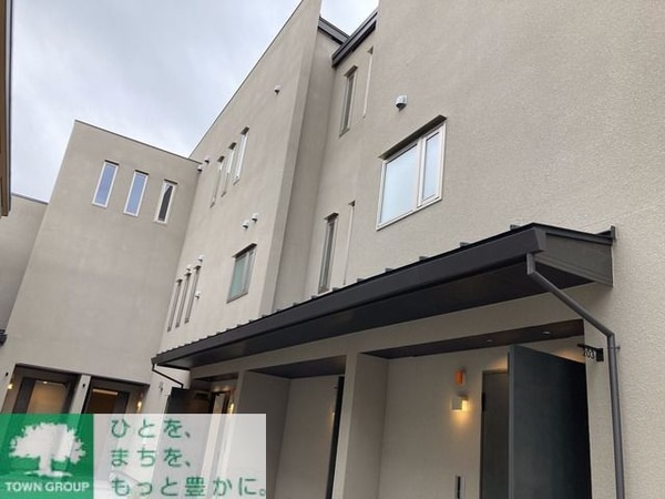 玄関(お部屋探しは株式会社　タウンハウジング　までお気軽にお問合…)