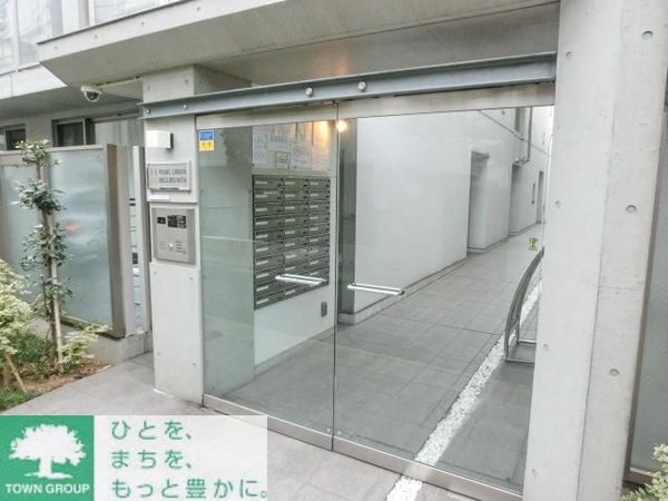エントランス(部屋探しは株式会社　タウンハウジング　までお気軽にお問合せ…)