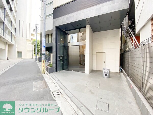 エントランス(部屋探しは株式会社　タウンハウジング　までお気軽にお問合せ…)