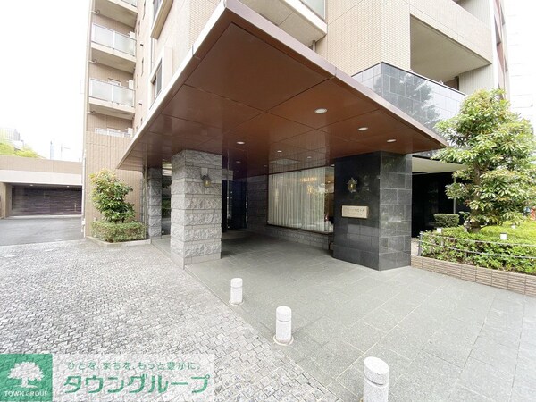 エントランス(部屋探しは株式会社　タウンハウジング　までお気軽にお問合せ…)