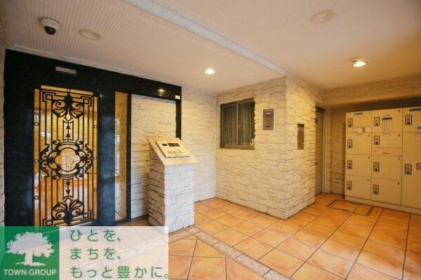 ロビー(部屋探しは株式会社　タウンハウジング　までお気軽にお問合せ…)