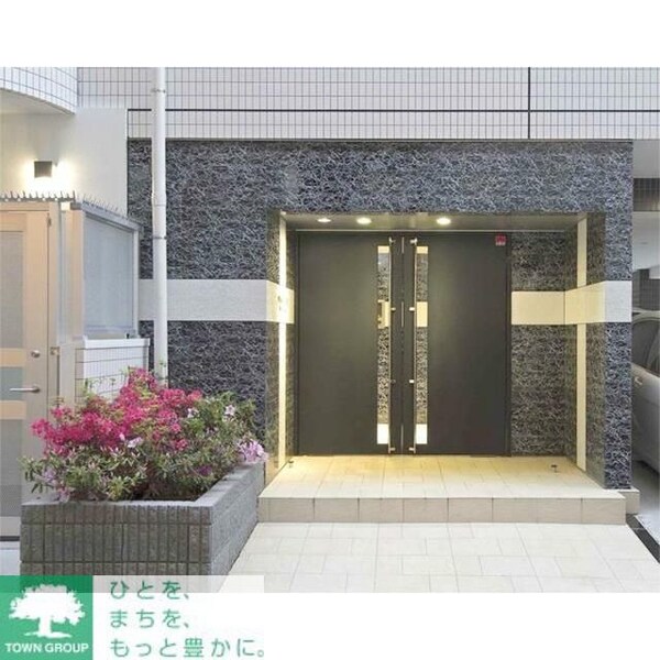 エントランス(部屋探しは株式会社　タウンハウジング　までお気軽にお問合せ…)