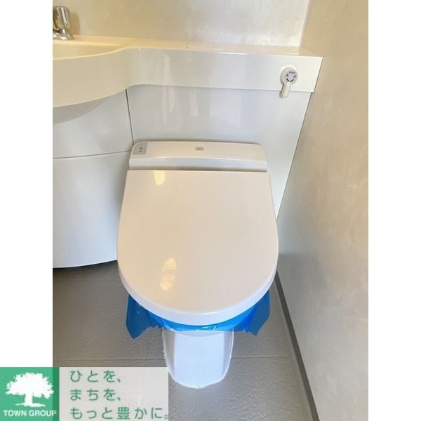 トイレ(三点ユニット)
