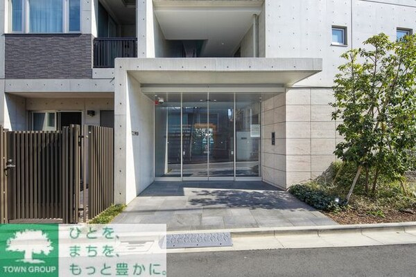 エントランス(部屋探しは株式会社　タウンハウジング　までお気軽にお問合せ…)