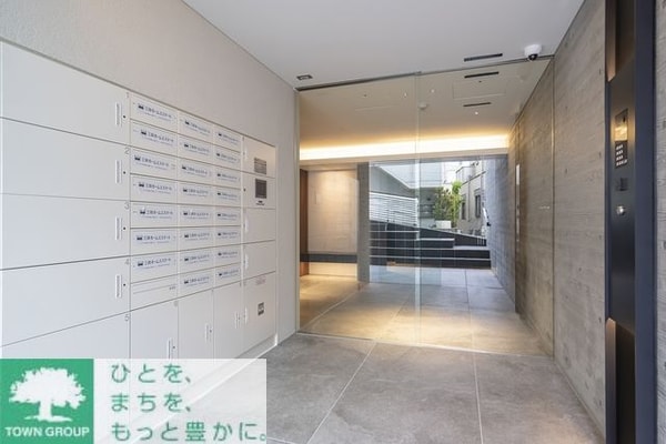 ロビー(部屋探しは株式会社　タウンハウジング　までお気軽にお問合せ…)