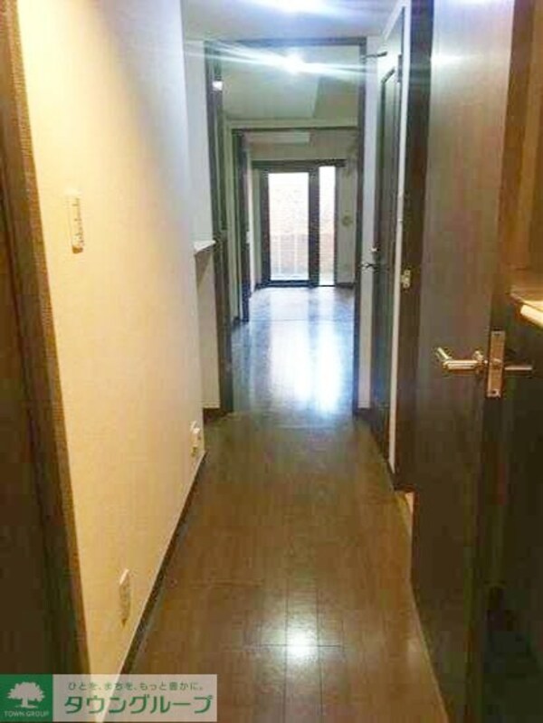玄関(お部屋探しは株式会社　タウンハウジング　までお気軽にお問合…)
