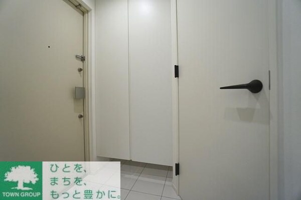 玄関(お部屋探しは株式会社　タウンハウジング　までお気軽にお問合…)