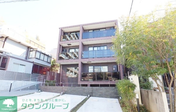 駐車場(部屋探しは株式会社　タウンハウジング　までお気軽にお問合せ…)